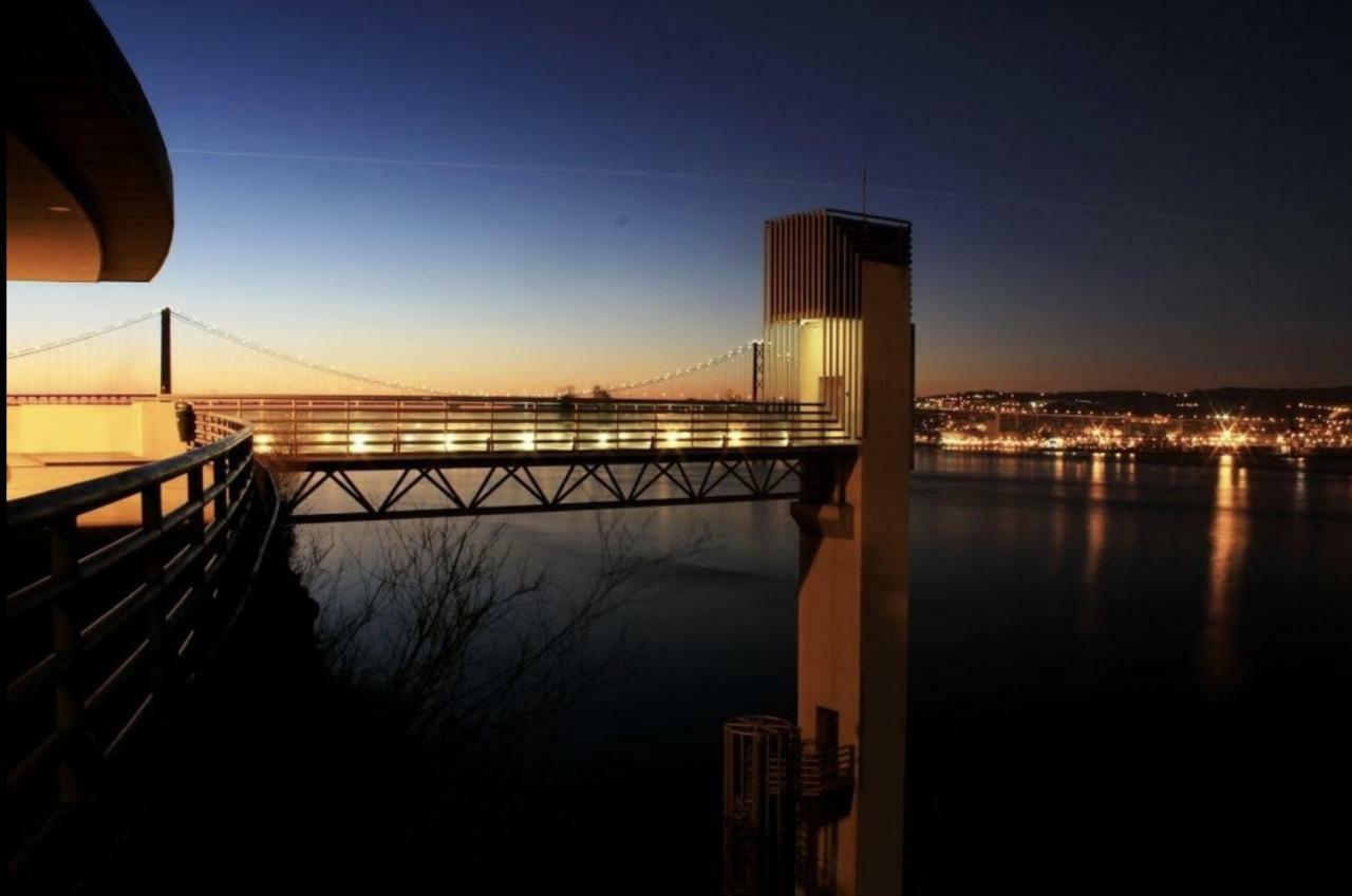 Apartamento Tejo Cacilhas Bagian luar foto
