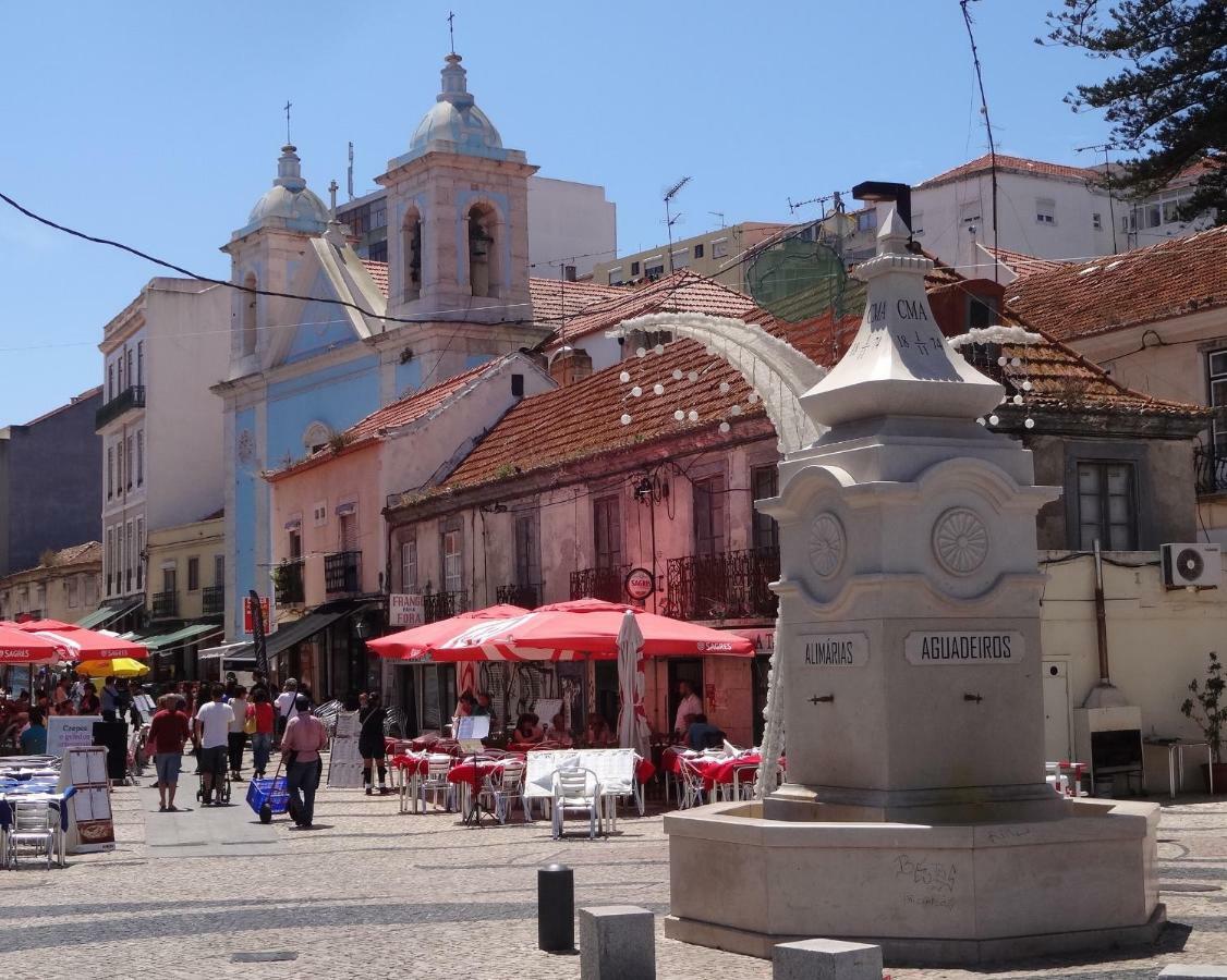 Apartamento Tejo Cacilhas Bagian luar foto