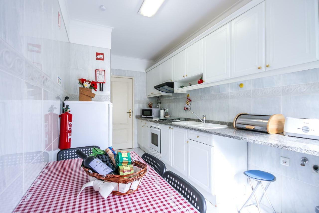 Apartamento Tejo Cacilhas Bagian luar foto
