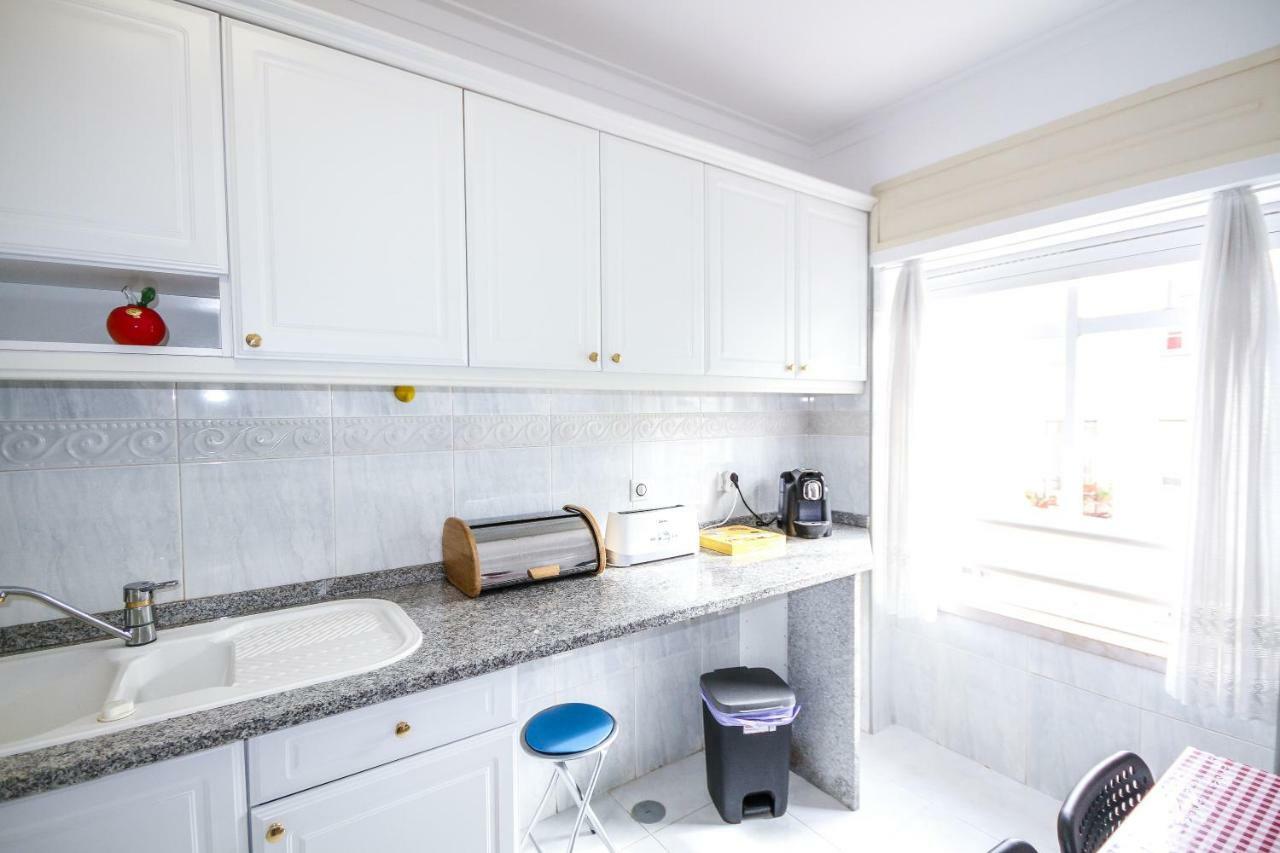 Apartamento Tejo Cacilhas Bagian luar foto