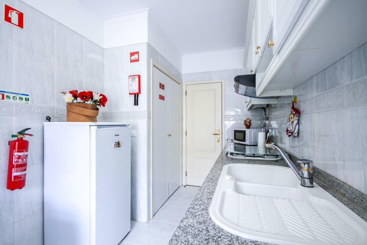Apartamento Tejo Cacilhas Bagian luar foto